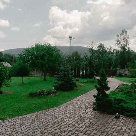 Kryvyi Brid Βίλα Γιαρέμτσε Εξωτερικό φωτογραφία