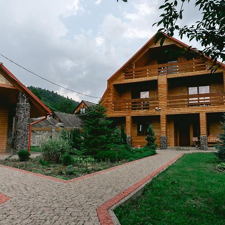 Kryvyi Brid Βίλα Γιαρέμτσε Εξωτερικό φωτογραφία
