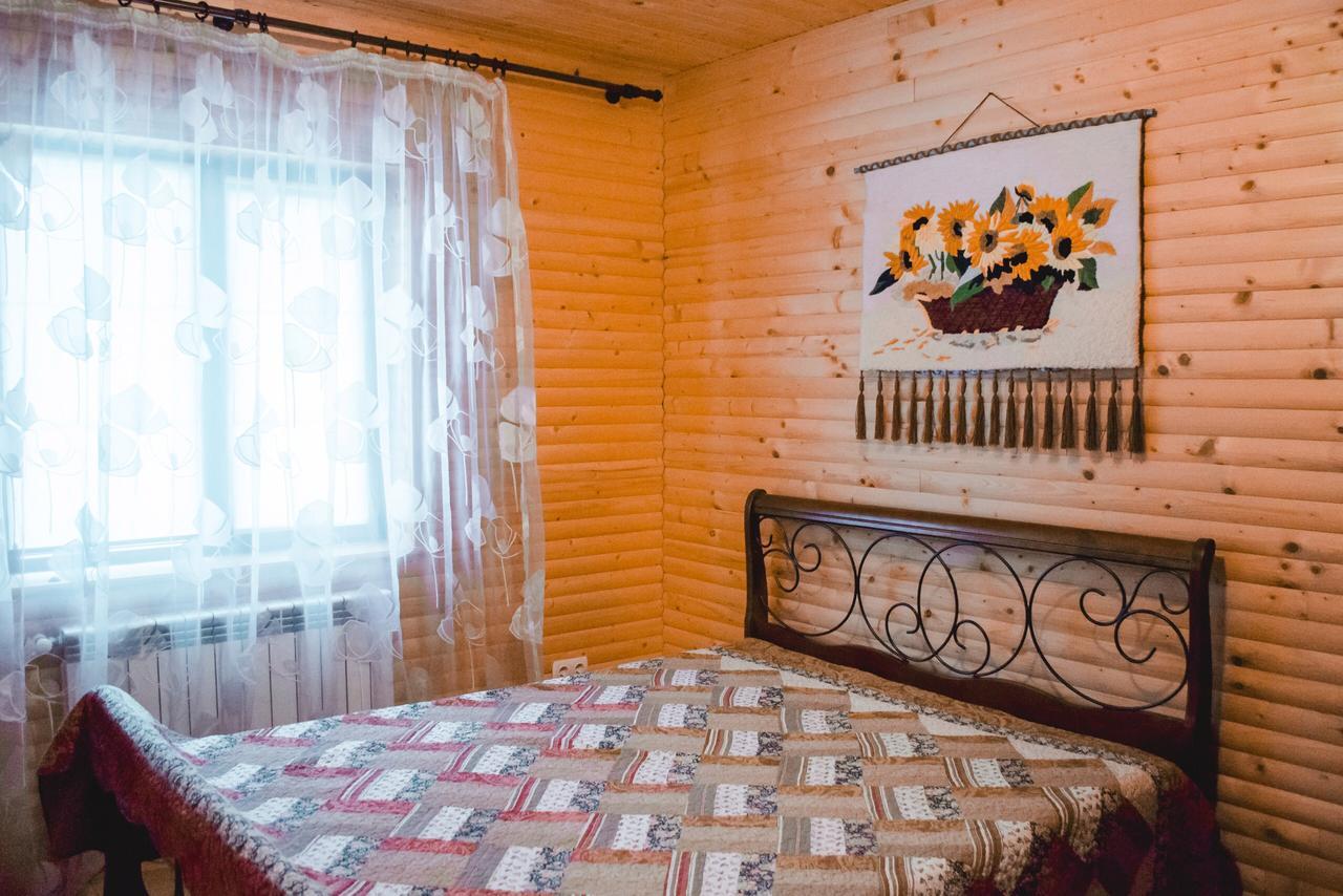 Kryvyi Brid Βίλα Γιαρέμτσε Εξωτερικό φωτογραφία
